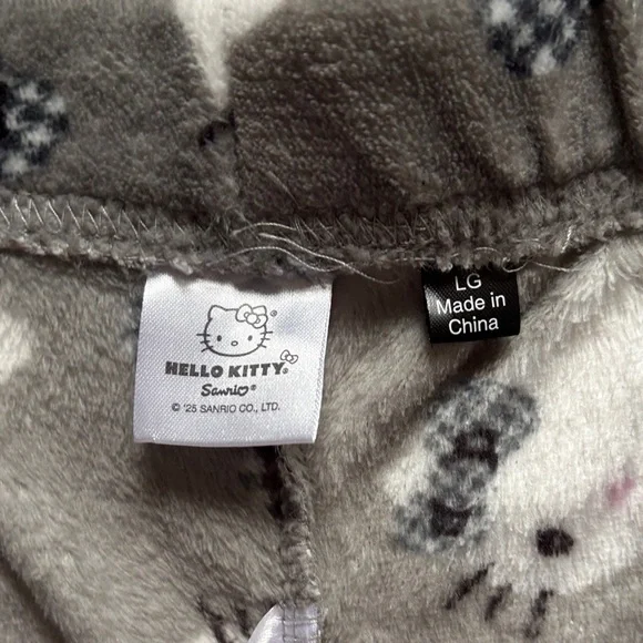 Hello Kitty Gray Fleece Women's Shorts - Picture 2 of 3